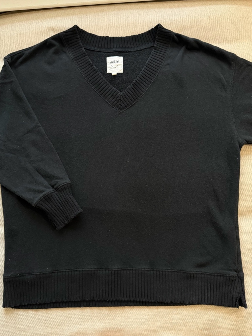 aerie Men's Black V-Neck Pullover Sweater